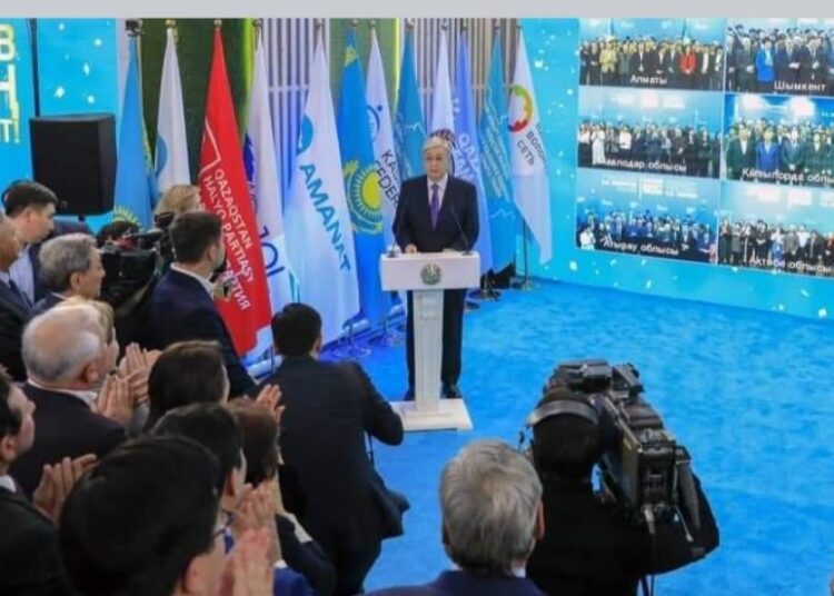 Қуатты да Әділетті Қазақстанды бірге құрамыз!