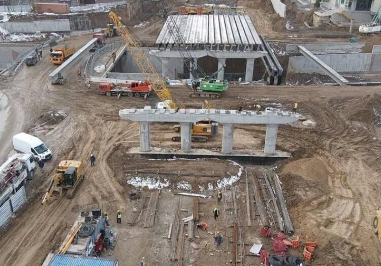 ЖОЛАЙРЫҚТАР – МЕГАПОЛИС ҚОЗҒАЛЫСЫНЫҢ КҮРЕТАМЫРЫ