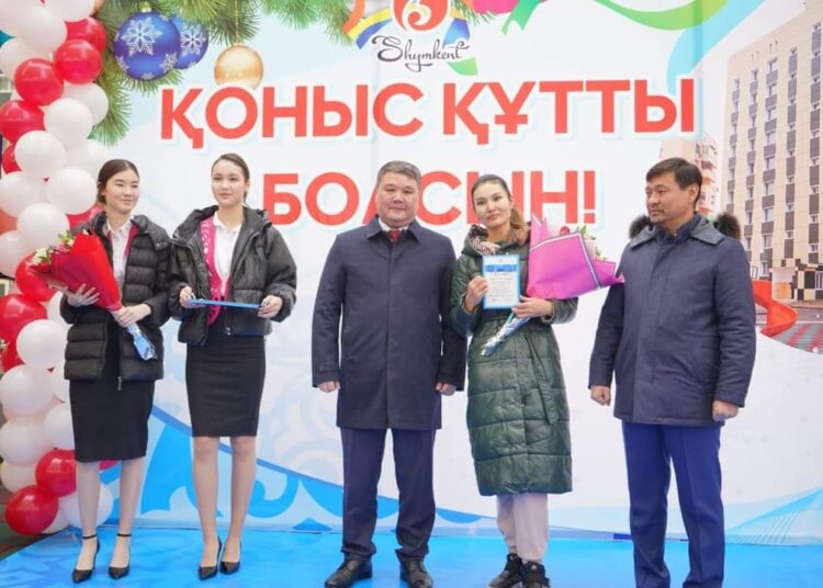 МЕРЕКЕ ҚАРСАҢЫНДА 120 ОТБАСЫ ҚОНЫС ТОЙЫН ТОЙЛАДЫ