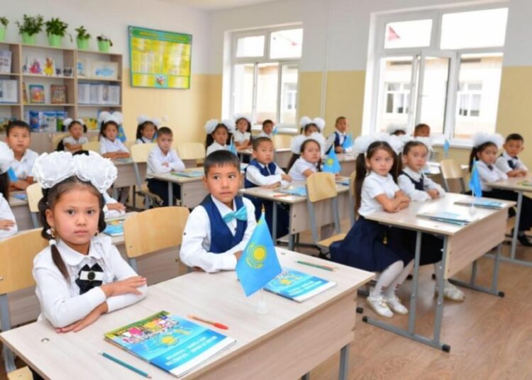 ҮШ АУЫСЫМДЫ МЕКТЕП ЕНДІ БОЛМАЙДЫ