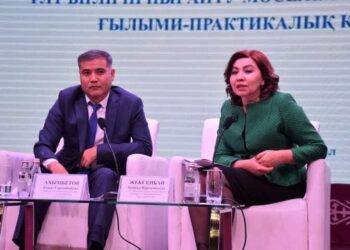 ТҮРКІСТАНДА ЭТНОСАРАЛЫҚ ҚАТЫНАСТАР ЖӘНЕ ҰЛТ БІРЛІГІН НЫҒАЙТУҒА БАҒЫТТАЛҒАН КОНФЕРЕНЦИЯ ӨТТІ