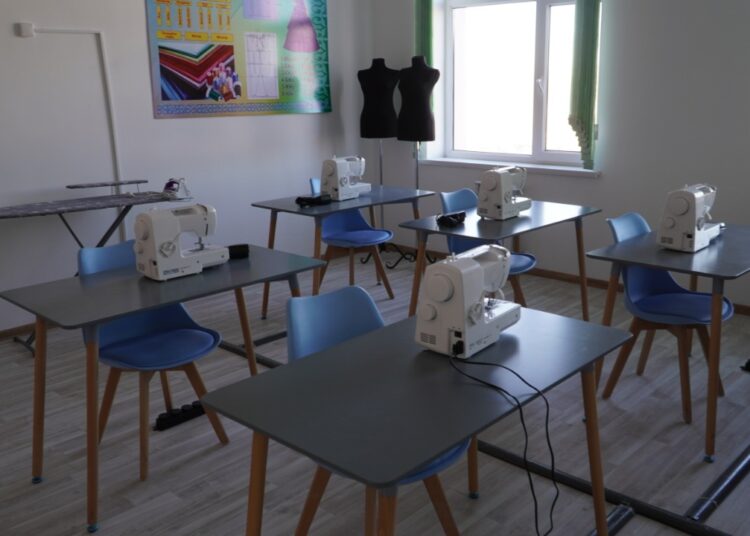 ТҮРКІСТАН: БӘЙДІБЕКТЕ 100 ОРЫНДЫҚ МЕКТЕП ПАЙДАЛАНУҒА БЕРІЛДІ