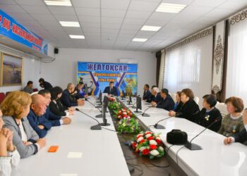 ЖЕЛТОҚСАНШЫЛАРҒА ҚҰРМЕТ КӨРСЕТІЛДІ