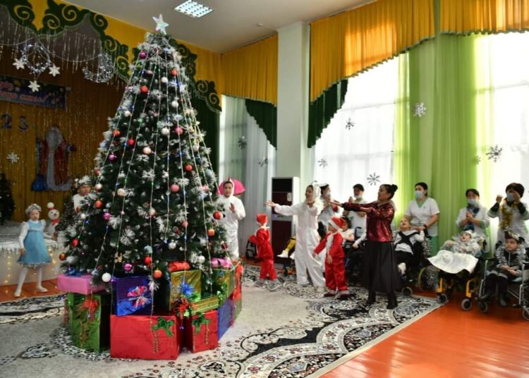 ЕРЕКШЕ БАЛАЛАРҒА ПРЕЗИДЕНТ АТЫНАН СЫЙЛЫҚ ТАБЫСТАЛДЫ