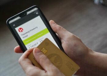 Жаңа жылдан бастап Қазақстанда мобильді аударымдар тексеріледі