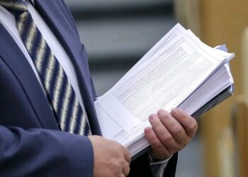 ДЕПУТАТТЫҚ МАНДАТТЫҢ 30 ПАЙЫЗЫ ӘЙЕЛДЕР МЕН ЖАСТАРҒА БӨЛІНЕДІ