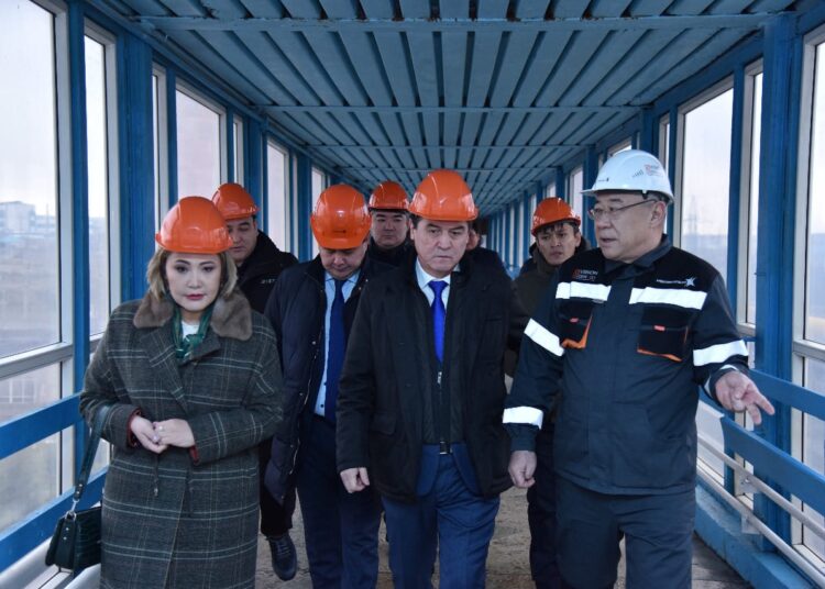 ШЫМКЕНТКЕ СЕНАТОРЛАР КЕЛДІ