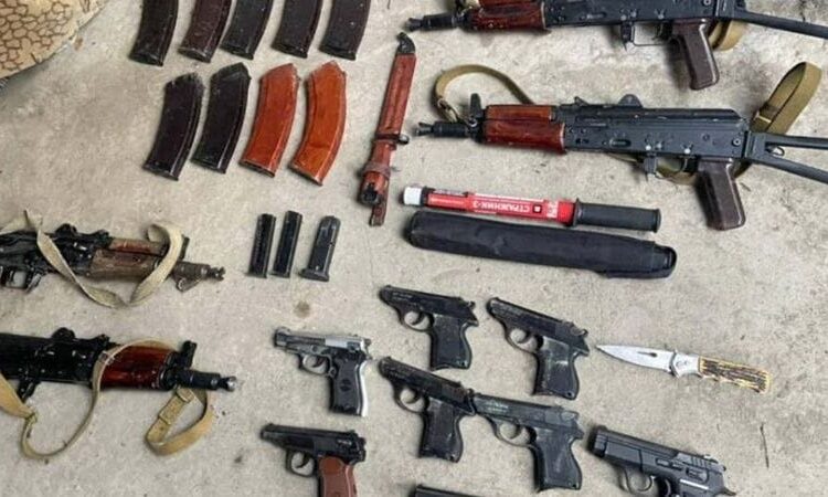 ҚАҢТАР ОҚИҒАСЫНДА ҰРЛАНҒАН 1900-ДЕН АСТАМ ҚАРУ ӘЛІ ТАБЫЛҒАН ЖОҚ