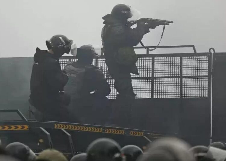 ШАБУЫЛДАУШЫЛАРҒА ОҚ АТУ ПРЕЗИДЕНТ БҰЙРЫҒЫНАН БҰРЫН БАСТАЛДЫ – БАС ПРОКУРОР