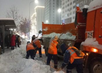 ҚАР ТАЗАЛАУ ЖҰМЫСТАРЫ ЖАЛҒАСУДА