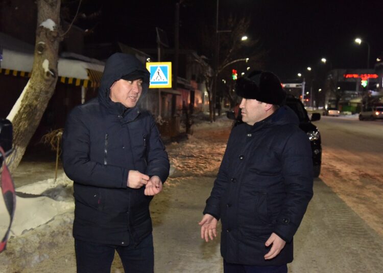 ШАҺАР БАСШЫСЫ ҚАР ТАЗАЛАУ ЖҰМЫСТАРЫН ТЕКСЕРДІ
