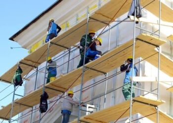 ШЫМКЕНТТЕ 40-ТАН АСА КӨП ҚАБАТТЫ ҮЙ ҚАЙТАРЫМСЫЗ НЕГІЗДЕ ЖӨНДЕЛДІ