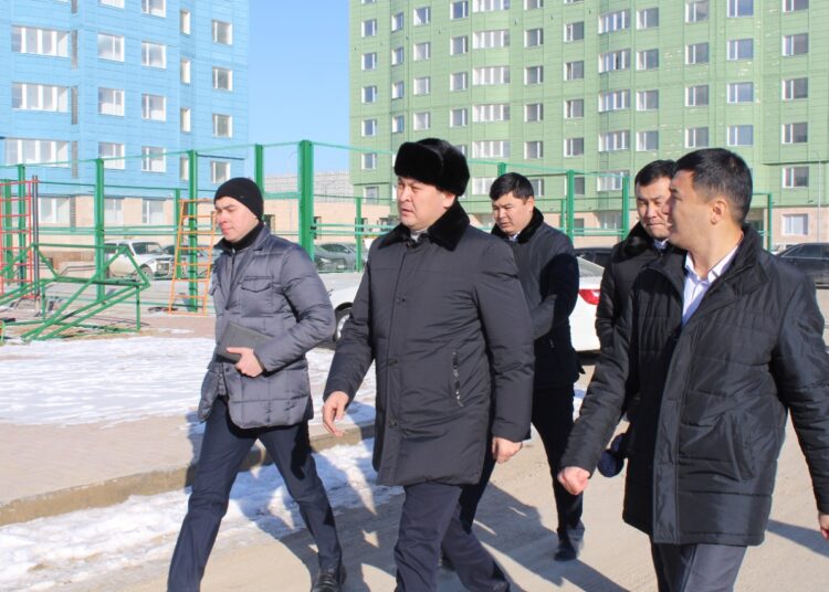 ТҮРКІСТАН ҚАЛАСЫНЫҢ ӘКІМІ ЖЫЛУ ҚАЗАНДЫҚТАРЫ МЕН БІРҚАТАР ҚҰРЫЛЫС НЫСАНДАРЫН ТЕКСЕРДІ