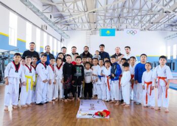 ММА ЧЕМПИОНЫ ЖАСТАРМЕН КЕЗДЕСТІ