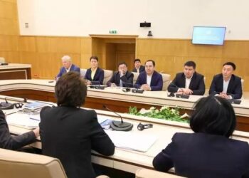 AMANAT ПАРТИЯСЫ ОРТАЛЫҚ САЙЛАУ КОМИССИЯСЫНА ҚҰЖАТТАР ӨТКІЗДІ