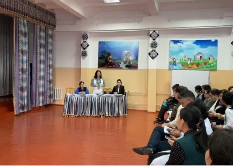 ПАРТИЯ ӨКІЛДЕРІ МЕН МҰҒАЛІМДЕРДІҢ КЕЗДЕСУІ ӨТТІ