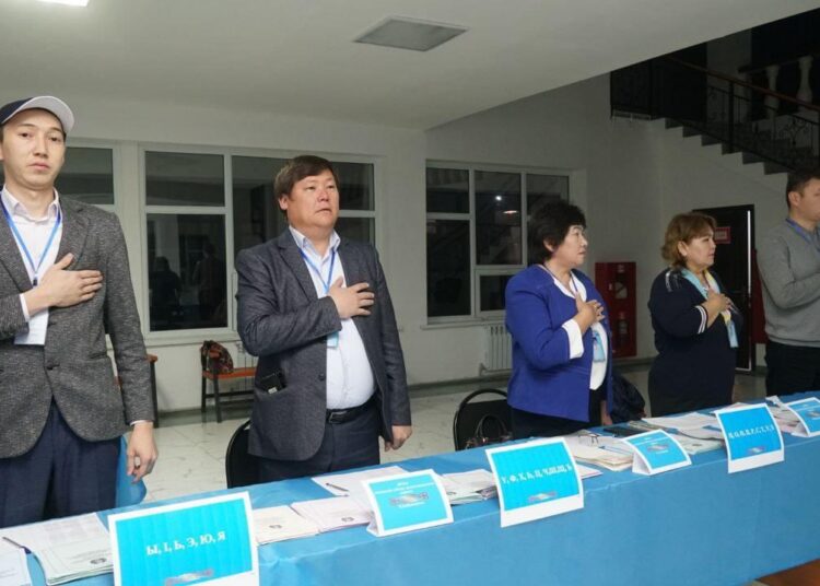 ТҮРКІСТАН: КЕЛЕС АУДАНЫНДА 61 САЙЛАУ УЧАСКЕСІ САЙЛАУШЫЛАРҒА ҚЫЗМЕТ КӨРСЕТІП ЖАТЫР