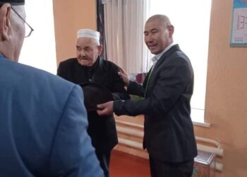 ТҮРКІСТАН: САРЫАҒАШТА 90 ЖАСТАҒЫ ҚАРИЯ ДАУЫС БЕРДІ