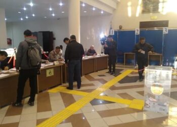 ТҮРКІСТАН: БІР САҒАТТА ҮШ МЫҢНАН АСТАМ АДАМ ТАҢДАУ ЖАСАП ҮЛГЕРДІ