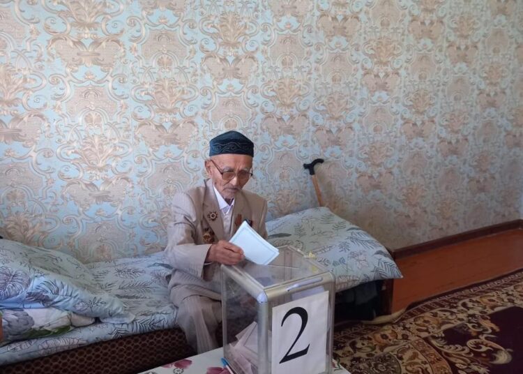 КЕНТАУЛЫҚ 97 ЖАСТАҒЫ СОҒЫС АРДАГЕРІ: САЙЛАУ – ЕЛІМІЗДІҢ ДАМУЫ ҮШІН МАҢЫЗДЫ