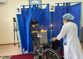 ТҮРКІСТАН ОБЛЫСЫНДАҒЫ ЕМДЕУ МЕКЕМЕЛЕРІНДЕ ЖАТҚАН НАУҚАСТАР ДА БІР КІСІДЕЙ ДАУЫС БЕРІП ЖАТЫР