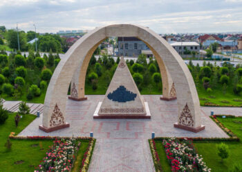 КЕЛГЕН ТУРИСТЕРДІ КҮТІП АЛУ ҮШІН ДЕ БІЛІКТІЛІК КЕРЕК