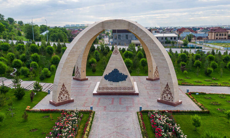 КЕЛГЕН ТУРИСТЕРДІ КҮТІП АЛУ ҮШІН ДЕ БІЛІКТІЛІК КЕРЕК