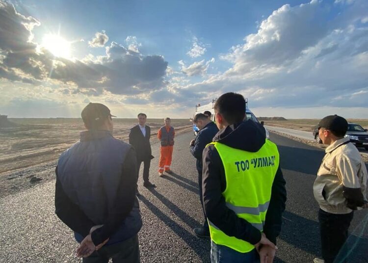 ТҮРКІСТАН-ШӘУІЛДІР БАҒЫТЫНДАҒЫ ЖОЛ ҚАЙТА ҚҰРУДАН ӨТКІЗІЛІП ЖАТЫР