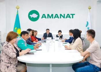 ҚОҒАМДЫҚ КЕҢЕС ӨЗЕКТІ МӘСЕЛЕЛЕРДІ ШЕШЕДІ