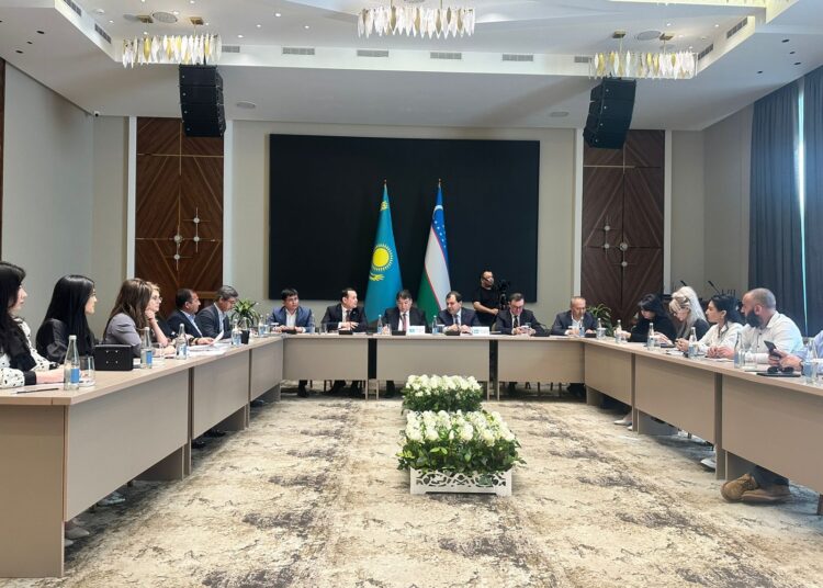 Қазақстан мен Өзбекстанның кәсіпкерлері 900 мың долларға экспорттық келісім жасады