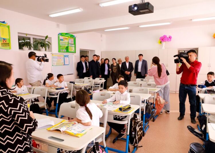 Мегаполистегі аяқталған және салынып жатқан білім беру мекемелеріне зерделеу жұмыстарын жүргізді