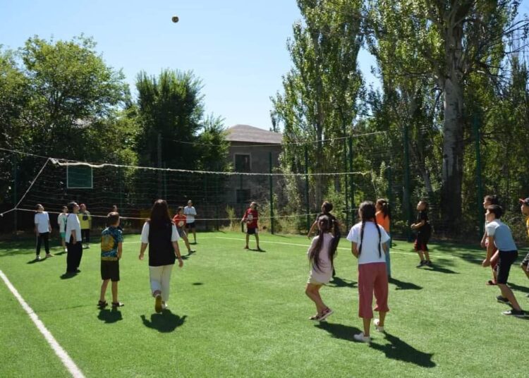 ТҮРКІСТАН ОБЛЫСЫНДА БИЫЛ 200 МЫҢНАН АСТАМ БАЛА ЖАЗҒЫ САУЫҚТЫРУ ЛАГЕРЛЕРІНДЕ ДЕМАЛАДЫ