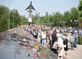 САҒЫНЫШЫМ ЖЕТСІН ЕЛГЕ САМАЛДАЙ…