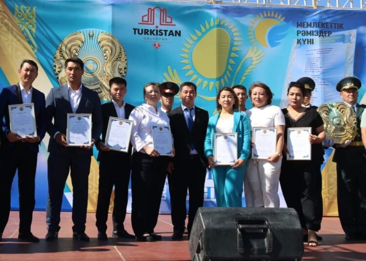 ТҮРКІСТАНДА МЕМЛЕКЕТТІК РӘМІЗДЕР КҮНІНЕ ОРАЙ ОБЛЫСТЫҚ ПАТРИОТТАР ФОРУМЫ ӨТТІ