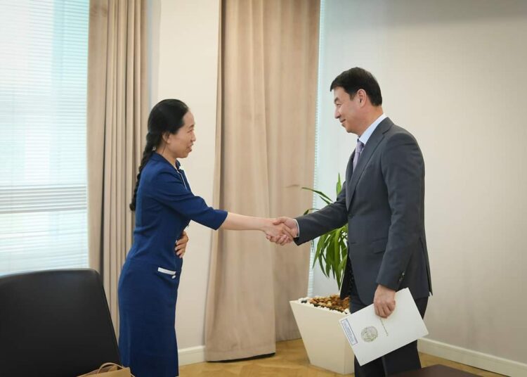 ДАРХАН САТЫБАЛДЫ ҚЫТАЙДЫҢ БАС КОНСУЛЫМЕН КЕЗДЕСТІ