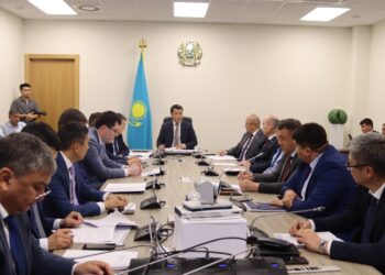 Комиссия отырысында жер қатынастары саласында анықталған заңбұзушылықтар талқыланды