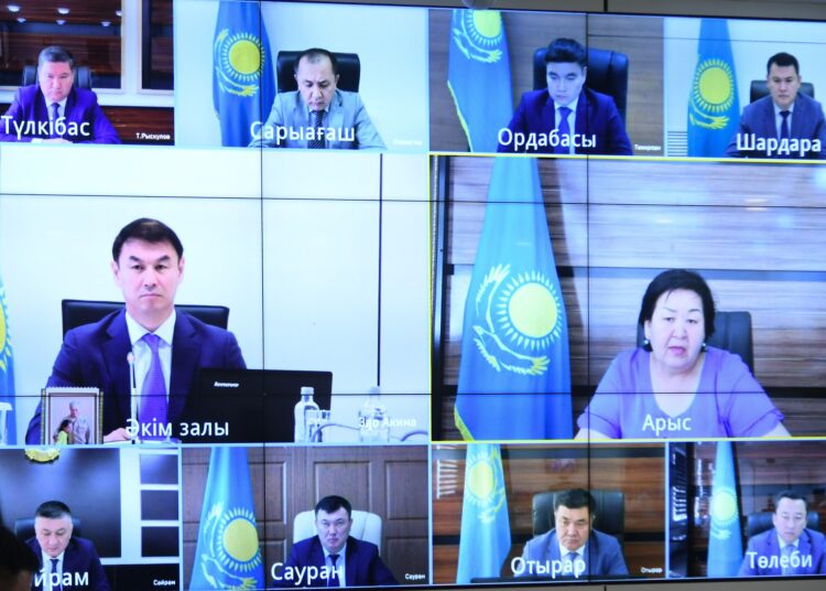 ТҮРКІСТАН: ЕЛДІ МЕКЕНДЕРДІ АБАТТАНДЫРУ, САНИТАРЛЫҚ ТАЗАЛЫҒЫН ЖАҚСАРТУ ЖҰМЫСТАРЫНА СЫН АЙТЫЛДЫ