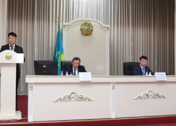 ДАРХАН САТЫБАЛДЫ ЖЕТІСАЙДАҒЫ ӨЗЕКТІ МӘСЕЛЕЛЕРДІ ШЕШУГЕ УАҚЫТ БЕРДІ