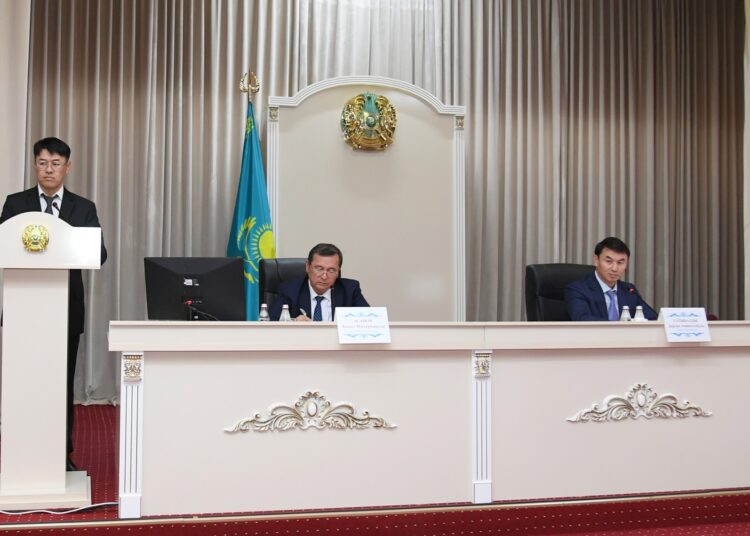 ДАРХАН САТЫБАЛДЫ ЖЕТІСАЙДАҒЫ ӨЗЕКТІ МӘСЕЛЕЛЕРДІ ШЕШУГЕ УАҚЫТ БЕРДІ