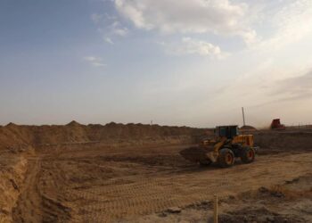 ТҮРКІСТАН: САРЫАҒАШТА «АУЫЛ — ЕЛ БЕСІГІ» БАҒДАРЛАМАСЫ АЯСЫНДА ЕКІ СПОРТ КЕШЕНІНІҢ ҚҰРЫЛЫСЫ БАСТАЛДЫ