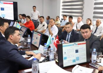 ТҮРКІСТАНҒА ҚР ПРЕЗИДЕНТІ ЖАНЫНДАҒЫ ҰЛТТЫҚ ҒЫЛЫМ АКАДЕМИЯСЫНЫҢ ДЕЛЕГАЦИЯСЫ КЕЛДІ