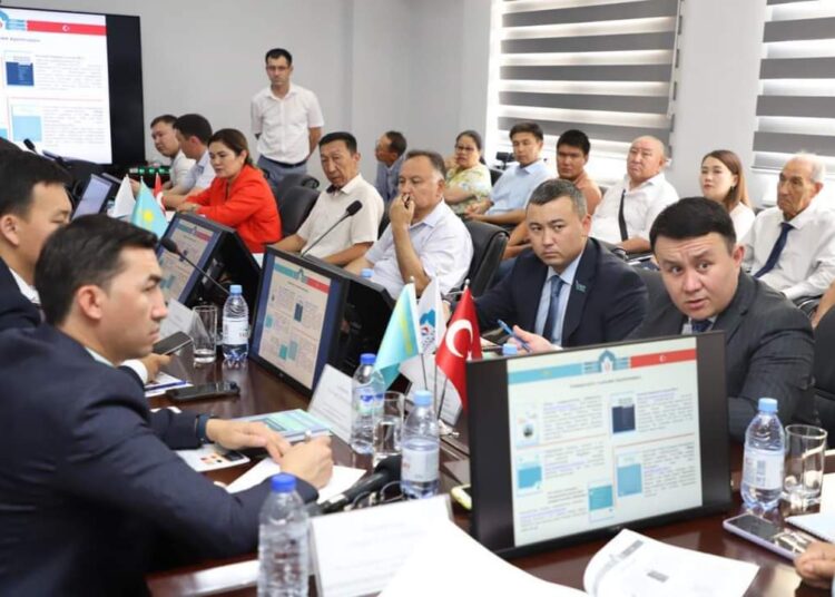 ТҮРКІСТАНҒА ҚР ПРЕЗИДЕНТІ ЖАНЫНДАҒЫ ҰЛТТЫҚ ҒЫЛЫМ АКАДЕМИЯСЫНЫҢ ДЕЛЕГАЦИЯСЫ КЕЛДІ