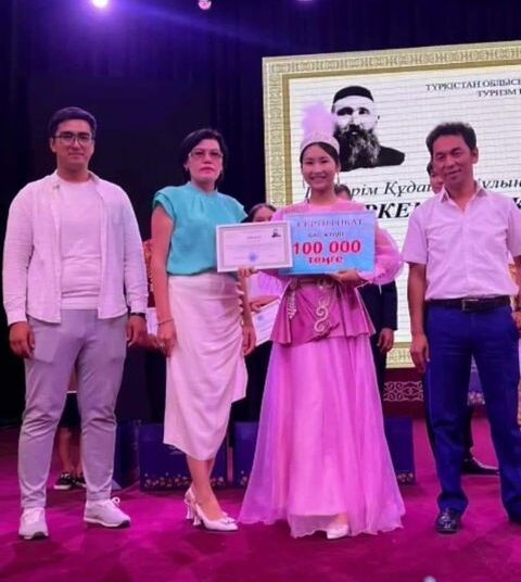 ТҮРКІСТАНДА КӨРКЕМСӨЗ ОҚУ ШЕБЕРЛЕРІНІҢ ОБЛЫСТЫҚ БАЙҚАУЫ ӨТТІ