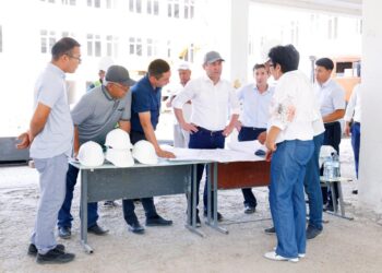 ҚАЗЫҒҰРТ ШАҒЫН АУДАНЫНДАҒЫ МЕКТЕП КҮРДЕЛІ ЖӨНДЕУДЕН ӨТУДЕ