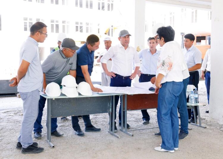 ҚАЗЫҒҰРТ ШАҒЫН АУДАНЫНДАҒЫ МЕКТЕП КҮРДЕЛІ ЖӨНДЕУДЕН ӨТУДЕ