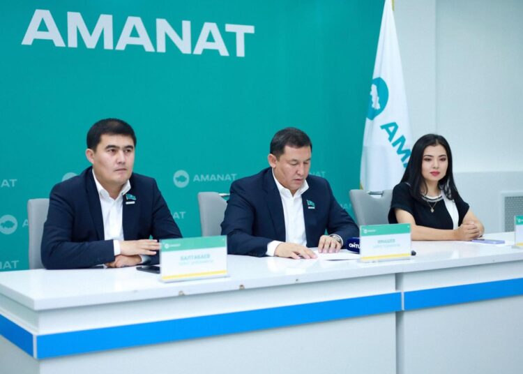 “AMANAT” ПАРТИЯСЫНЫҢ ДЕПУТАТТАРЫ БАҚ ӨКІЛДЕРІМЕН БАСПАСӨЗ МӘСЛИХАТЫН ӨТКІЗДІ