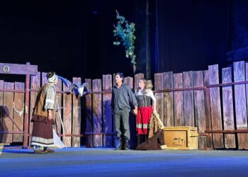 РАЙЫМБЕК СЕЙТМЕТОВ ТЕАТРЫНДА ЖАҢА МАУСЫМ АШЫЛДЫ