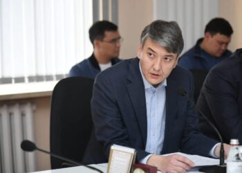 ДАРХАН САТЫБАЛДЫ КӘСІПКЕРЛЕРМЕН КЕЗДЕСТІ