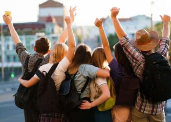 ТҮРКІСТАН ОБЛЫСЫНДА NEET САНАТЫНДАҒЫ 3 МЫҢ ЖАС ТЕГІН ОҚУҒА ТҮСТІ