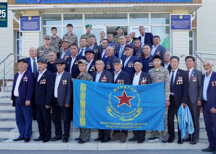 ТҮРКІСТАН: ҚАЗЫҒҰРТТА «ЕЛ ТІРЕГІ» АТТЫ КЕЗДЕСУ КЕШІ ӨТТІ